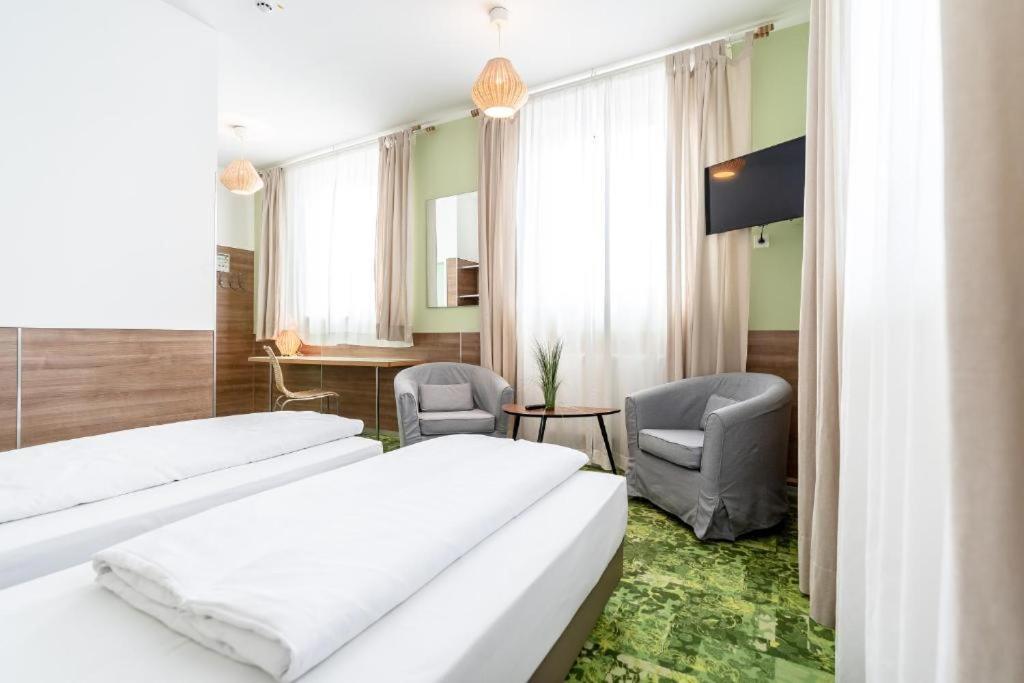 24Seven Apartments - Self Check-In Altdorf  Esterno foto