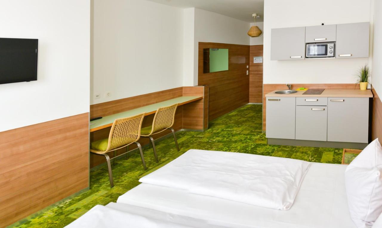 24Seven Apartments - Self Check-In Altdorf  Esterno foto
