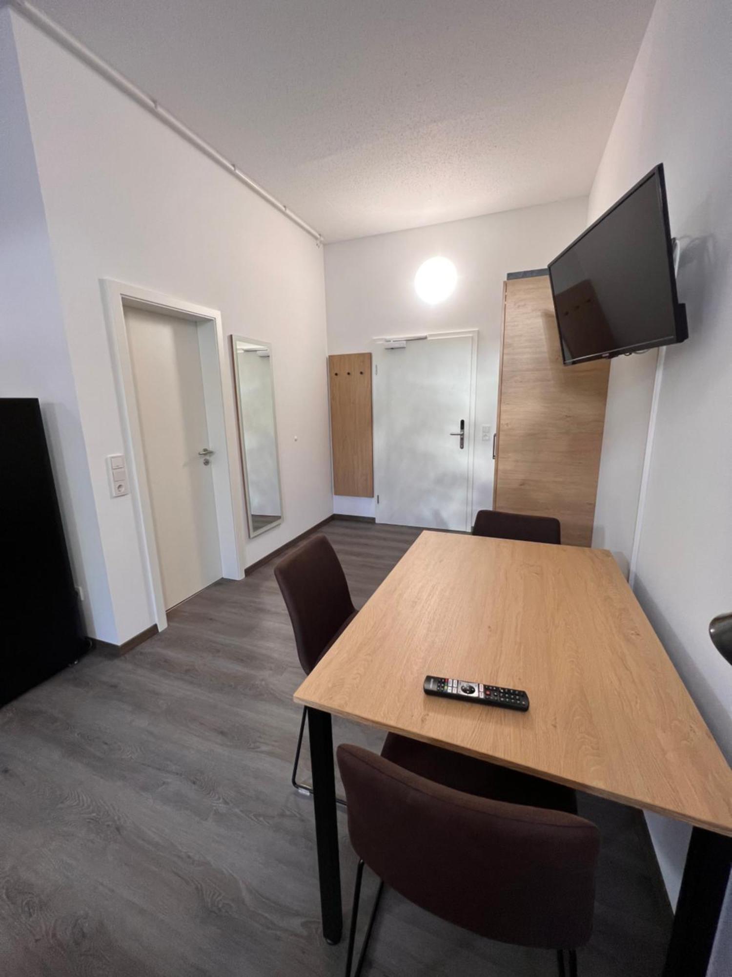 24Seven Apartments - Self Check-In Altdorf  Esterno foto