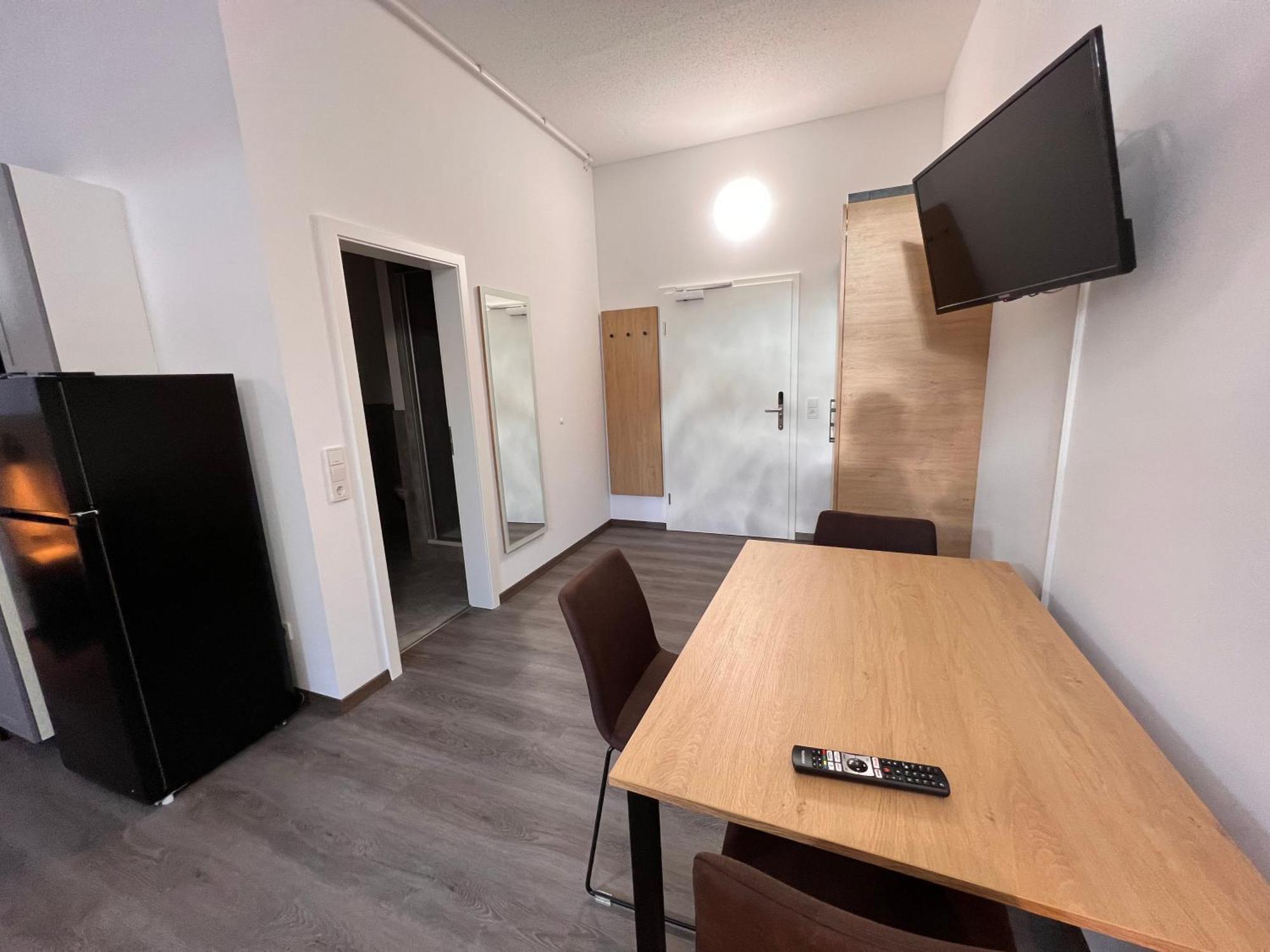 24Seven Apartments - Self Check-In Altdorf  Esterno foto